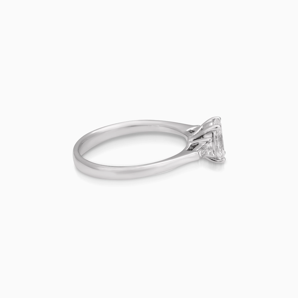 1022_Kooheji_Jewellery_Alfarah_Solitaire_Ring_WG_K001-001-000179-DIA-R-WT-OO-SI1-G-H_4.webp