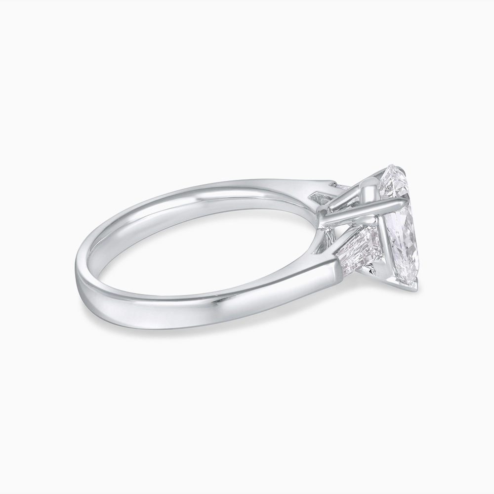 2015_Kooheji_Jewellery_Alfarah_Solitaire_Ring_WG_K001-001-000170-DIA-R-WT-OO-SI2-G-H_4.webp