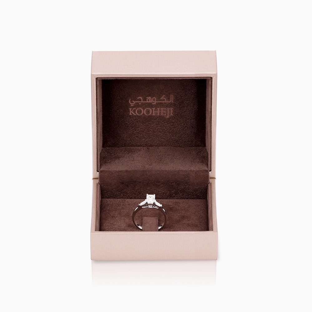 1043_Kooheji_Jewellery_Alfarah_Solitaire_Ring_WG_K001-001-000414-DIA-R-WT-OO-SI-E-H_6.webp