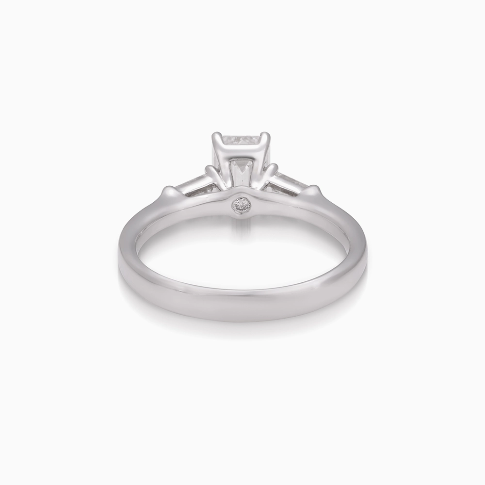 1045_Kooheji_Jewellery_Alfarah_Solitaire_Ring_WG_K001-001-000414-DIA-R-WT-OO-SI-G-H_5.webp