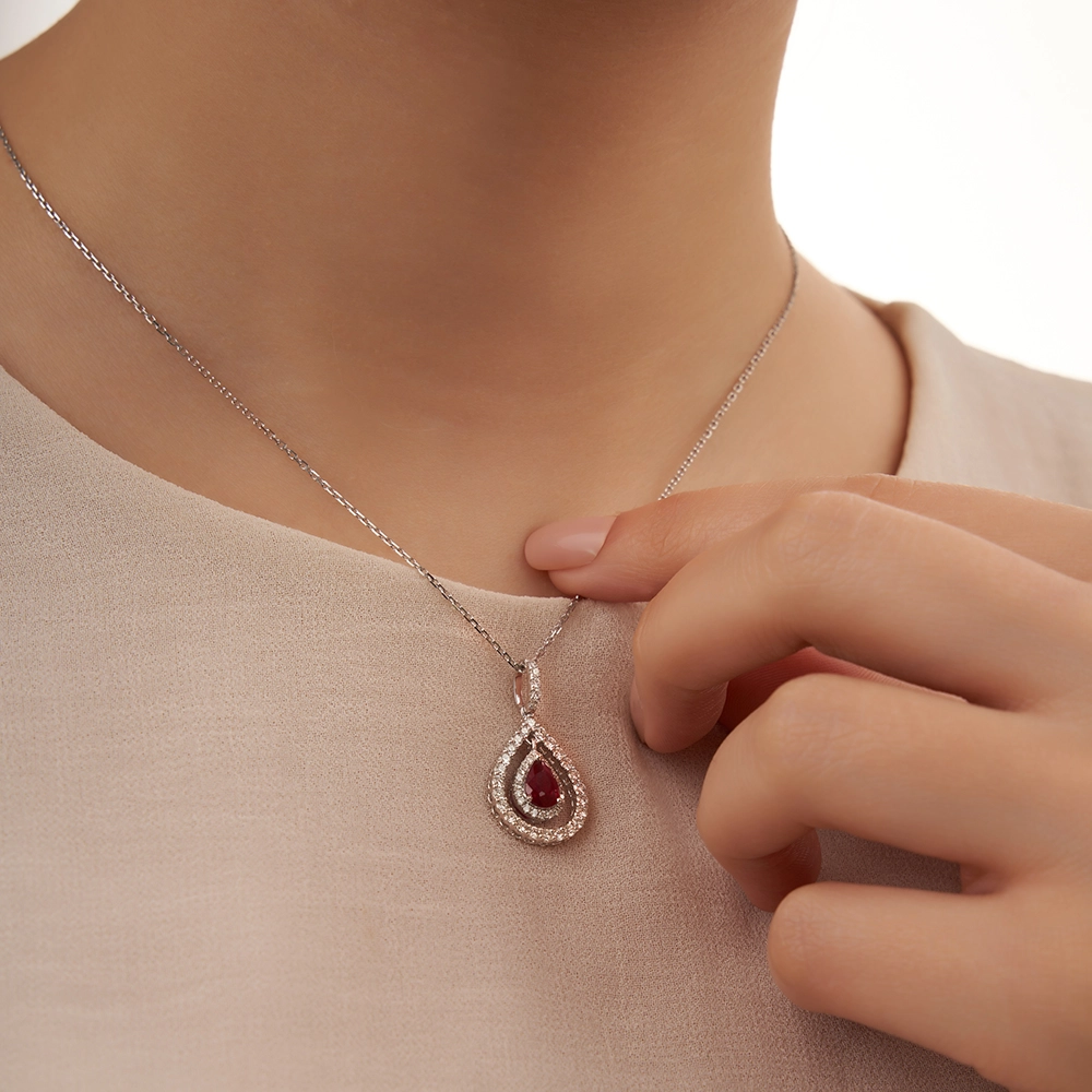 3636_Kooheji_Jewellery_Fashion_Color_Necklace_WG_K002-007-000685-RBY-P-WT-OO-SI-G-H_8.webp